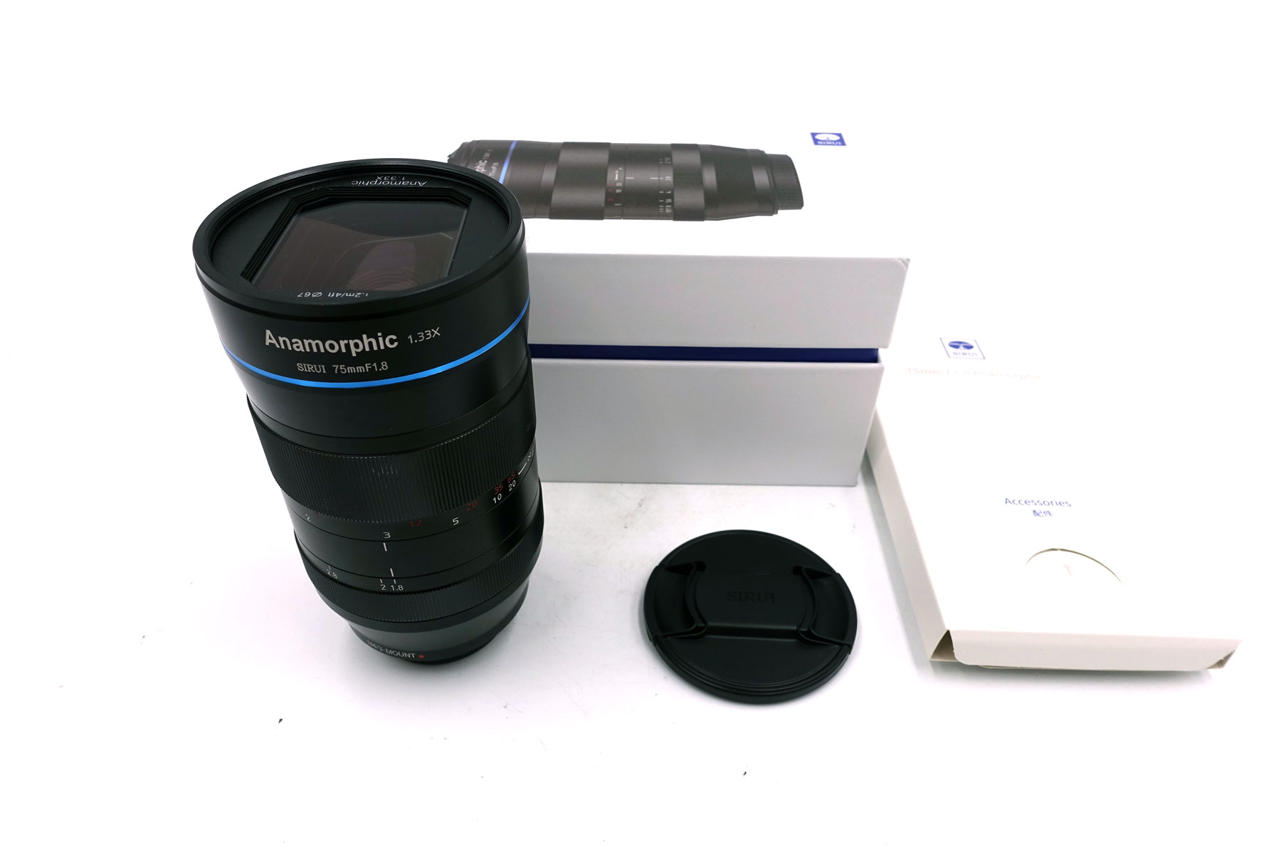 Sirui Anamorphic 75mm f/1.8 1.33x – Cine-Objektiv für Micro Four Thirds (MFT)