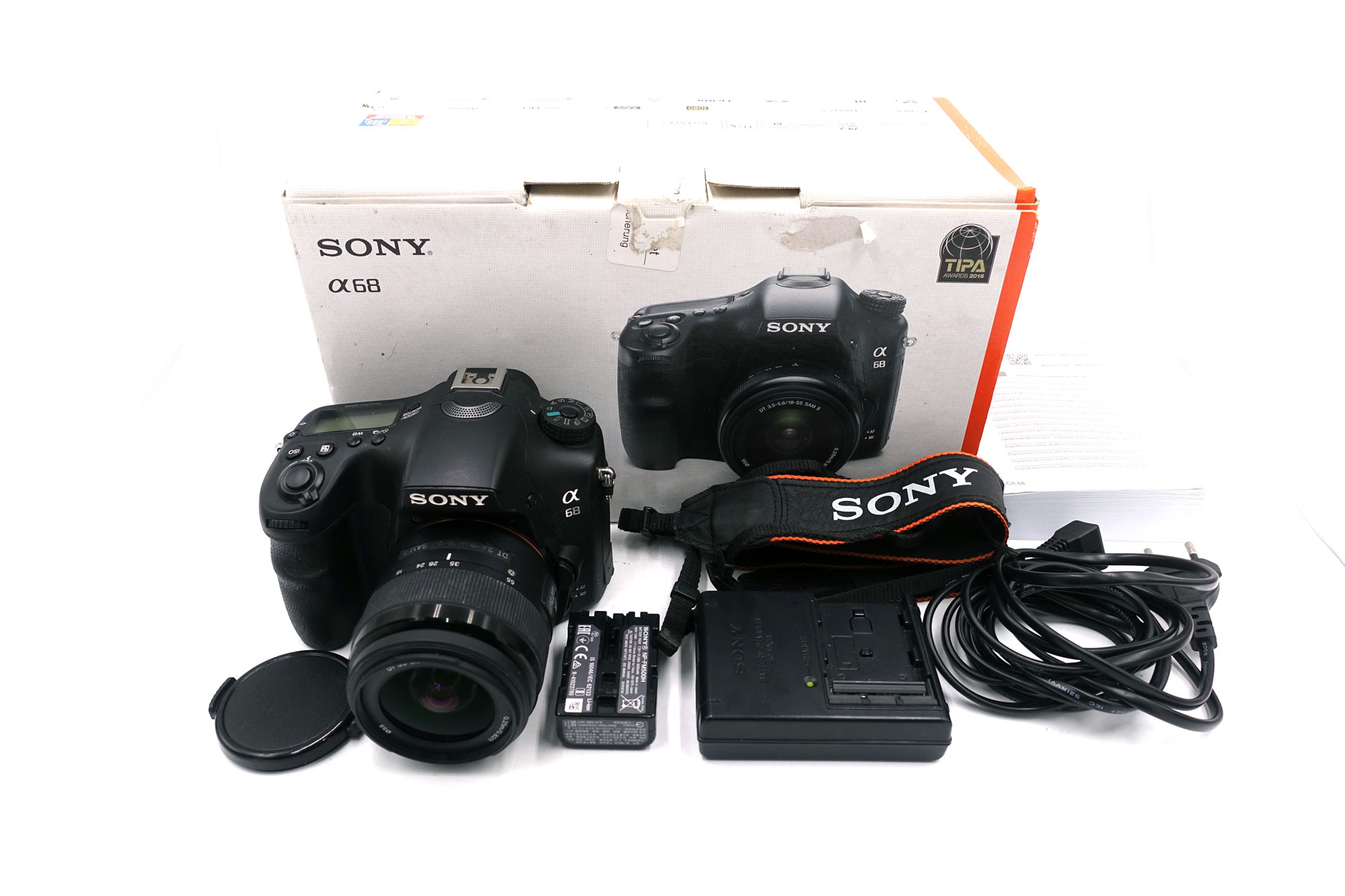 Sony Alpha 68 + DT 18–55mm f/3.5–5.6 SAM II – DSLR-Kit (ca. 21.150 Auslösungen)