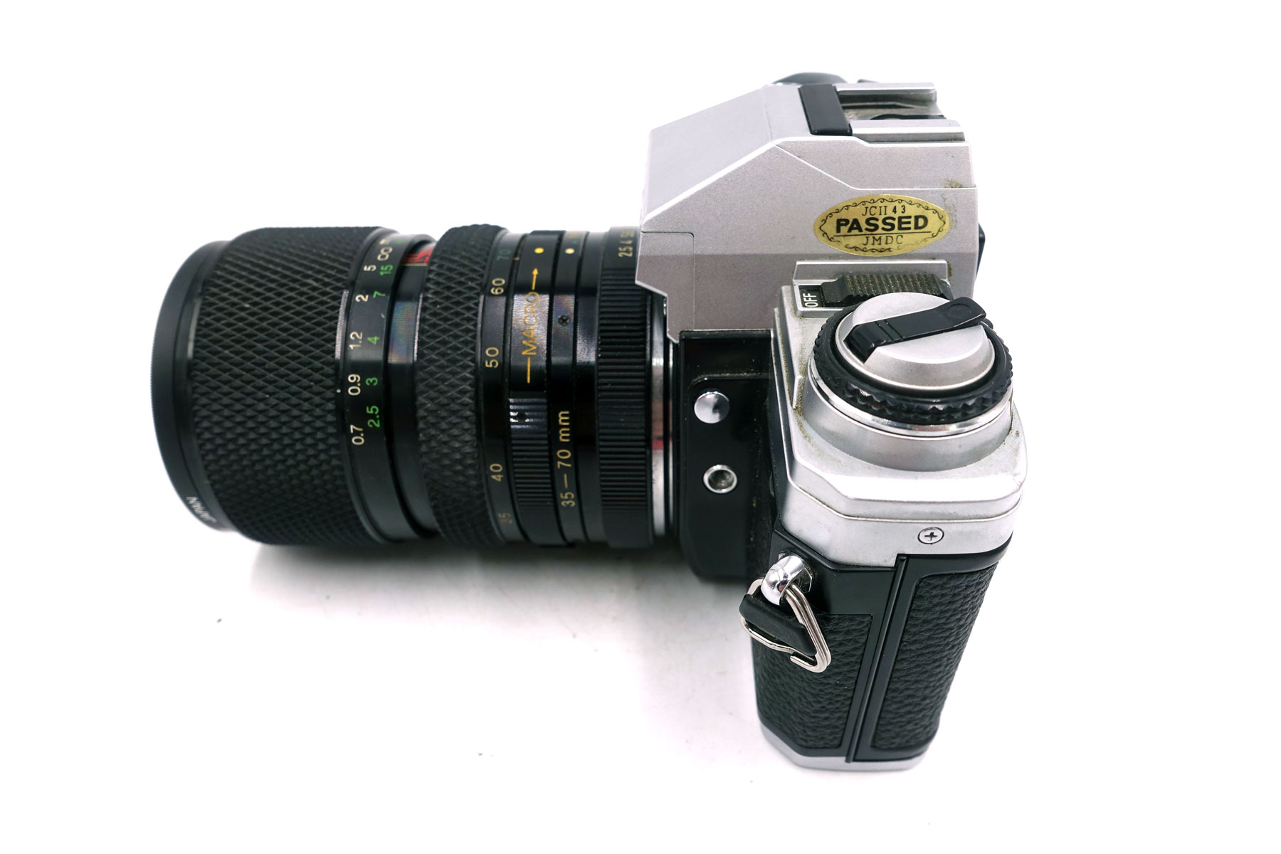 Minolta X-300 mit Soligor 35-70mm f/2,5-3,5 – Analoge Spiegelreflexkamera – Bild 5