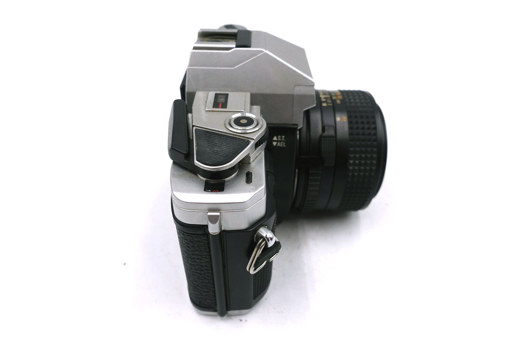 Minolta X-300 mit MD 50mm f/1,4 – Analoge Spiegelreflexkamera – Bild 3